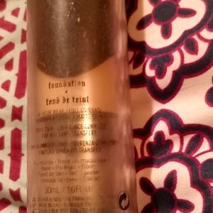 Kat Von D lock it foundation